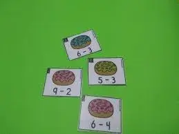 jogos-de-matemática-para-imprimir-grátis-Batalha-da-Subtração-com-cartas